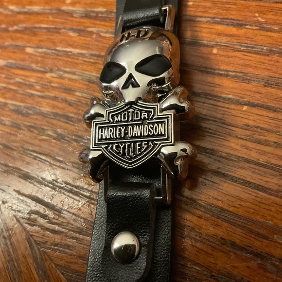 🏍🇺🇸Harley-Davidson Motor Cycles Black Leather Skull & Crossbones Bracelet! - Picture 6 of 16